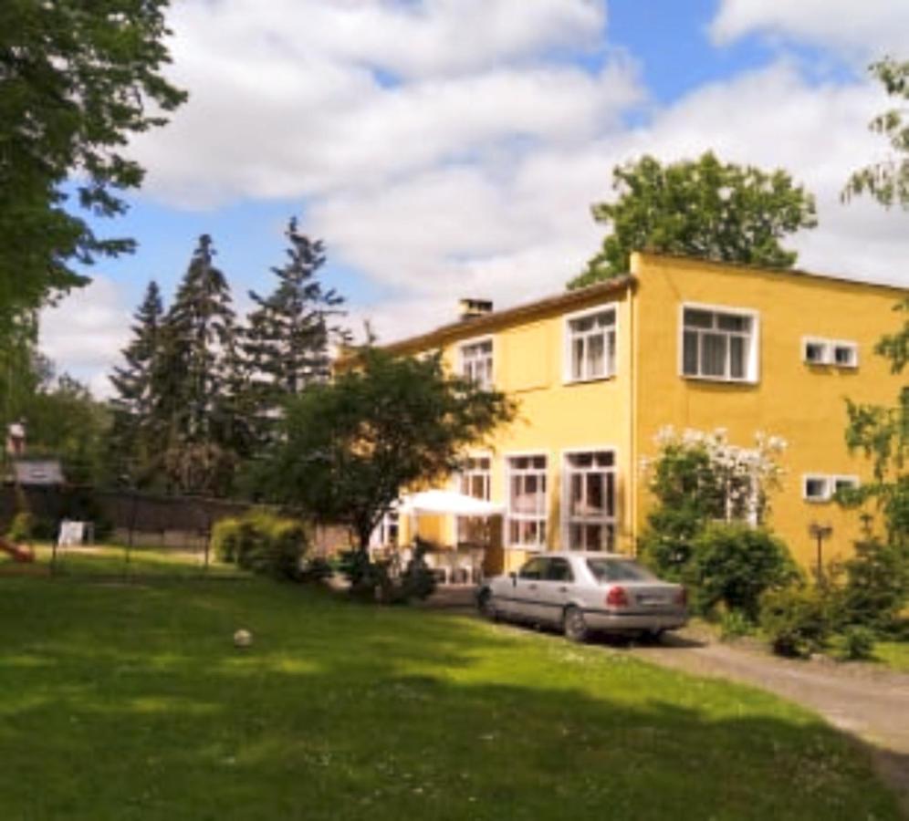 Villa Kunterbunt Willa Smiesznotka بوتسك المظهر الخارجي الصورة
